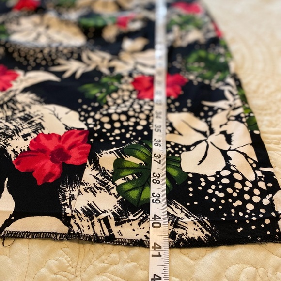 Dress Barn Hawaiian Print Sleeveless Dress - Picture 11 of 14